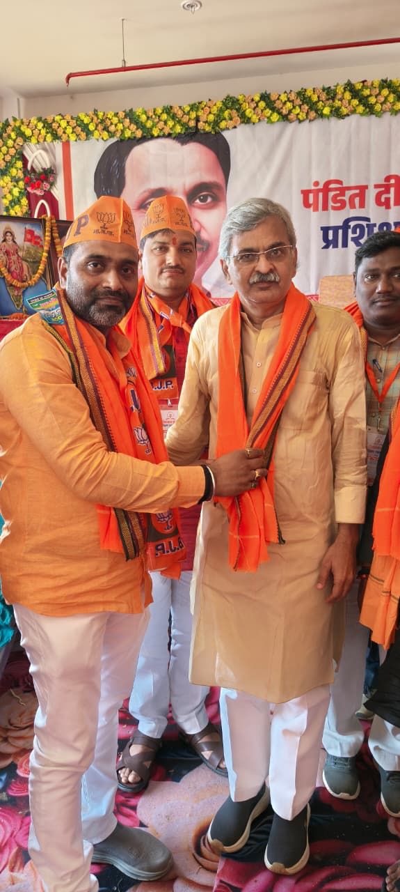 ओम प्रकाश पटेल — सेवा की झलक